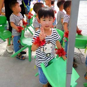 施施和哥哥的日常生活头像