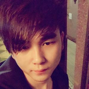 先谋生，再谋爱头像