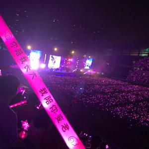 黑夜中的黎明头像