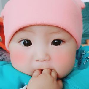 Lᴗoິ ᐝ꧂ liàᴗng亮🎈🎈头像