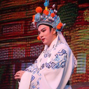 草莓熊宝宝头像