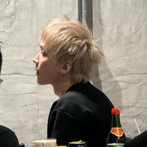 小鬼早点睡头像