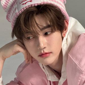 🐼窝素昊人头像