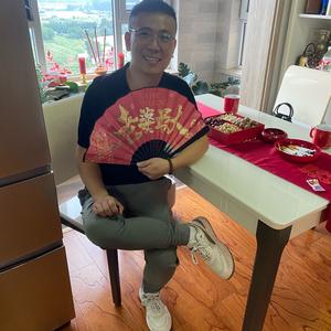徐嵩爱搞机头像