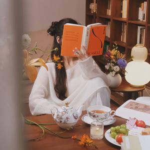 暗室🍓生长头像