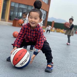 小宇在努力（英语分享版）头像