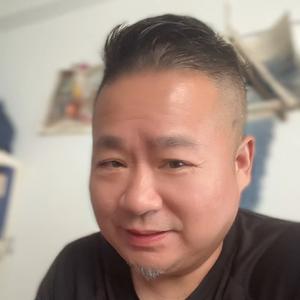 设计大叔陈工头像