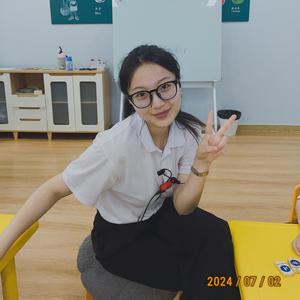 小宇吃不饱头像