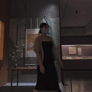 开画室的语文老师头像