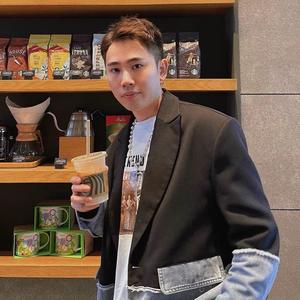 韩卓宸聊头发头像