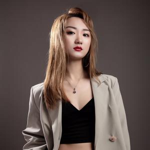 🌈Designer阿彤木头像