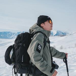 Justin爱滑雪🏂📷禾木导滑摄影头像