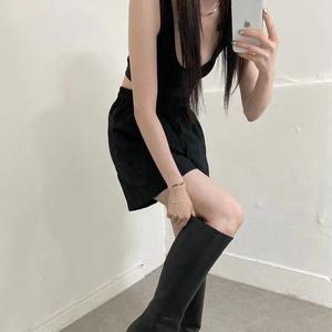 爱玩的小美头像