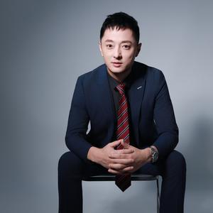 鲁哥房产观头像