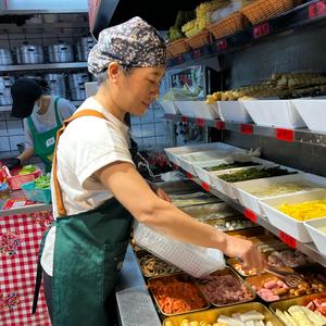 霞姐重庆麻辣烫头像