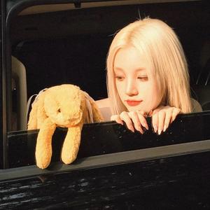 快乐百分白°·头像