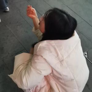 犄角旮旯的白漂亮头像