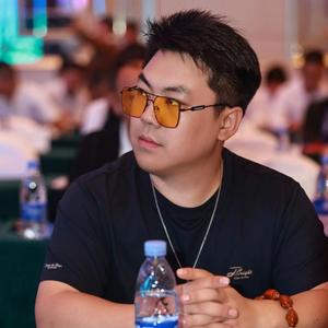 天麦然旭文头像