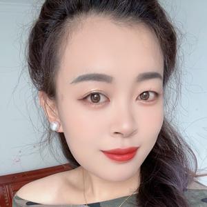 闫莉莉头像