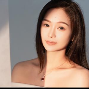 薛豆豆DHR-瑞瑞服饰头像