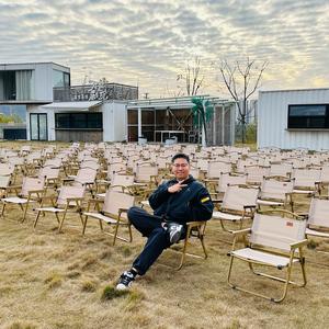 小刺猬爱吃蒜🤞🏾头像