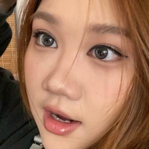 是夏洛特欸🧚头像