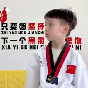 会踢腿的张教练头像