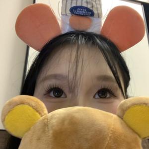 微笑笑笑笑（冷静版头像