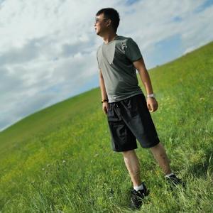 白色大理石李哥头像