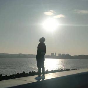 天秤⚖️海鲸🐳头像