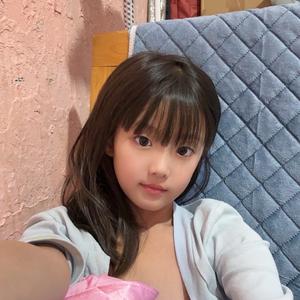 甜甜和涵涵的日常生活头像