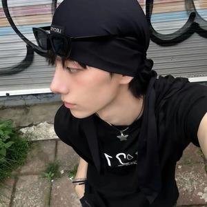 爱惜自己🏸️头像