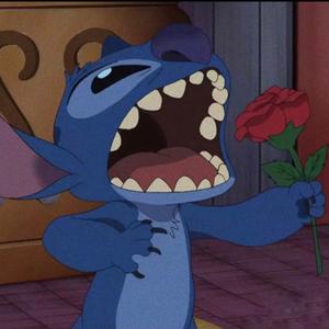 一坨小七啊头像