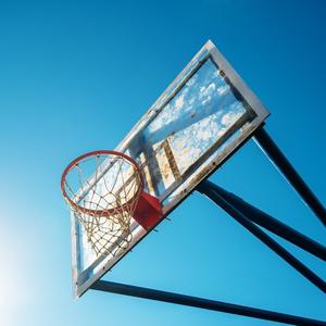 青春篮不住头像