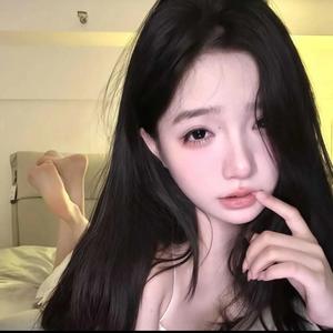 爱打🀄的小美头像