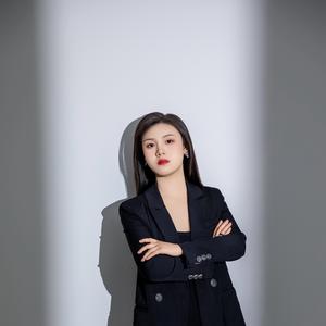 初遇婚纱 化妆师朱珠头像