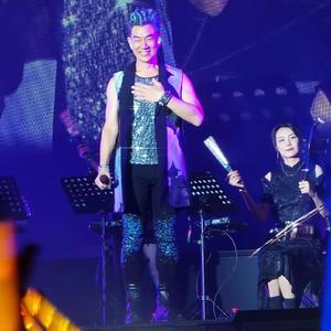 夜曲し𝟚𝟘𝟚𝟝    ⁵²³头像