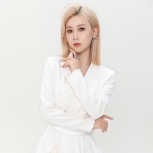 上海玩美秀美学设计头像