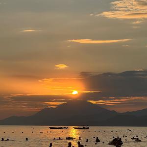 听见下雨的声音头像