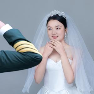 超级幸福的小j嫂头像