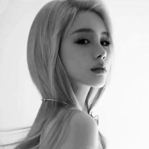 嬛嬛讲短剧头像