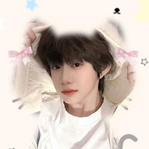 ❥(ゝω・✿ฺ)奕源菡恒头像