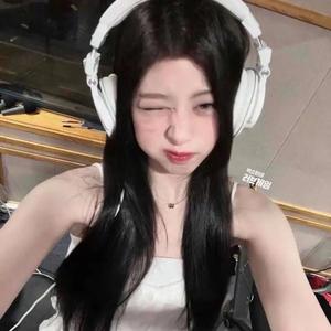 雅娴控吗有点意思头像