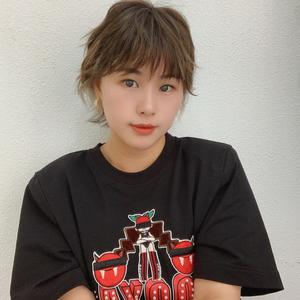 德兴慕名减龄发型设计头像