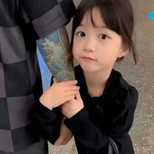 ㅤㅤㅤㅤㅤㅤ眼睛小了点头像