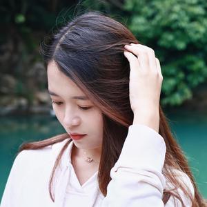 玲子逛吃日记头像