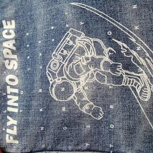 银泰杜梅拉（服装设计.生产.品牌代工）头像