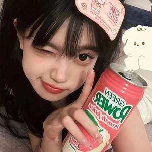 咬一口月亮头像