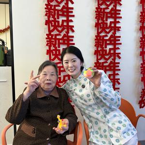 00后小雅做养老头像