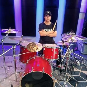 华鹏琴行～大鹏头像